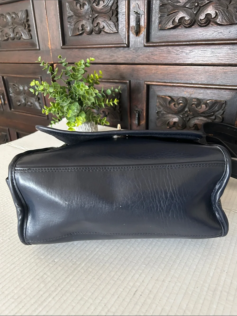 Beautiful Black Leather Messenger Crossbody Bag